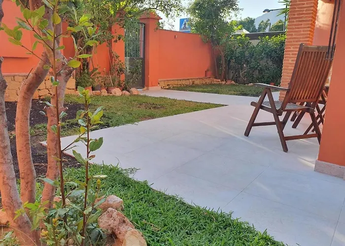 Casa Delfina エステポナ