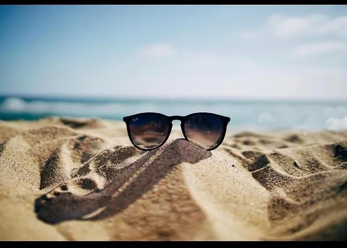 Casa Delfina * エステポナ