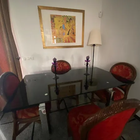 Casa Delfina אסטפונה
